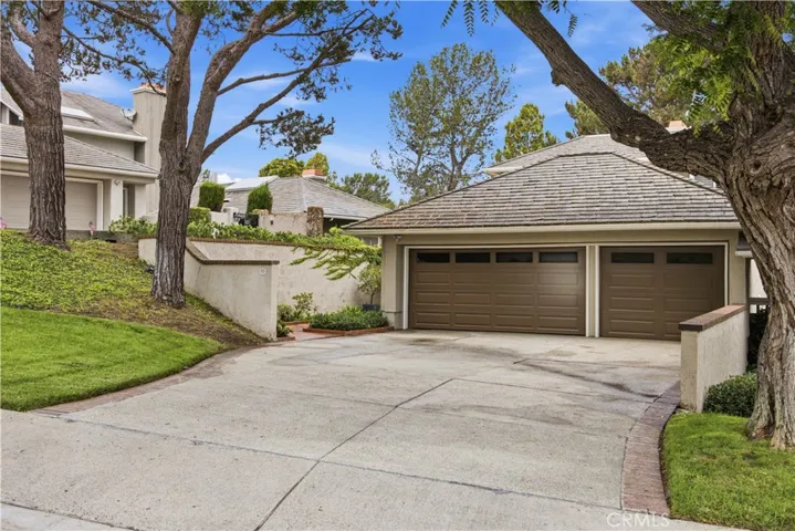 16 Lucerne, Newport Beach, California 92660