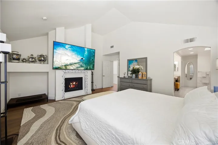 16 Lucerne, Newport Beach, California 92660