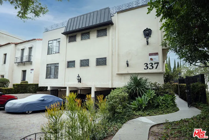 337 N Palm Drive, Beverly Hills, California 90210