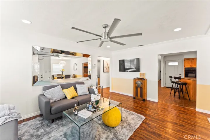 1209 E 124th Street, Los Angeles, California 90059