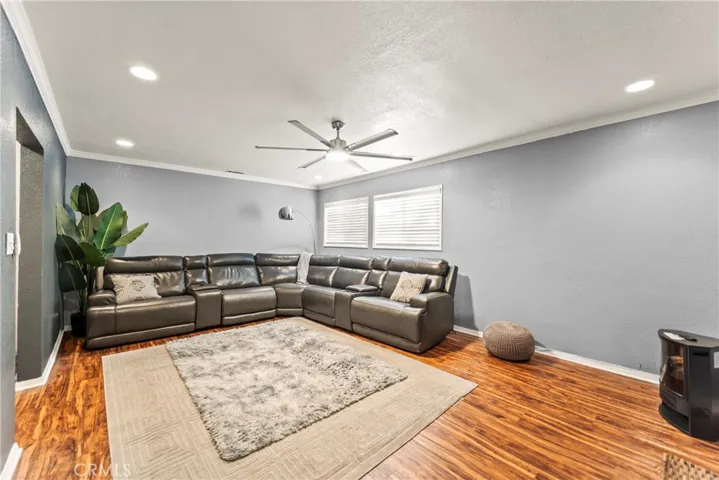 1209 E 124th Street, Los Angeles, California 90059