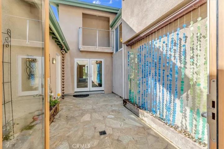 9824 Baden Avenue, Chatsworth, California 91311