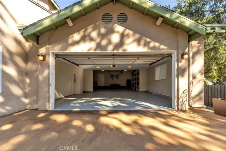 9824 Baden Avenue, Chatsworth, California 91311