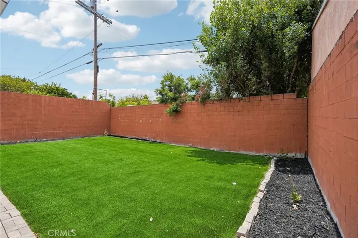 914 Alpha Street, Inglewood, California 90302