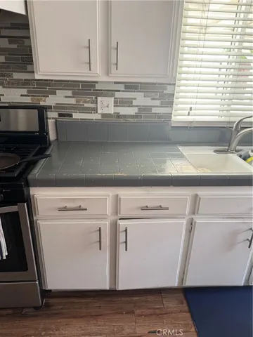 Kitchen Counter