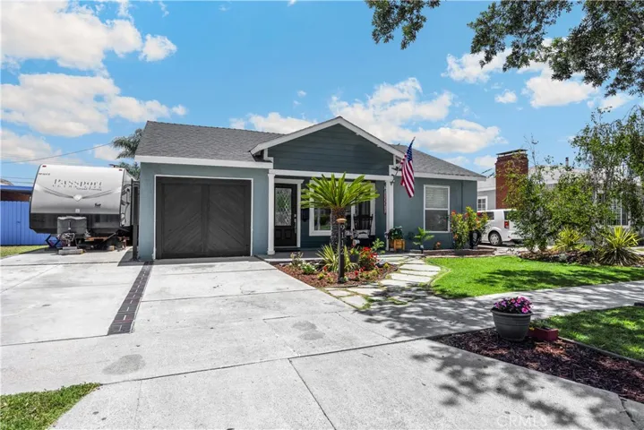 9112 Oak, Bellflower, California 90706