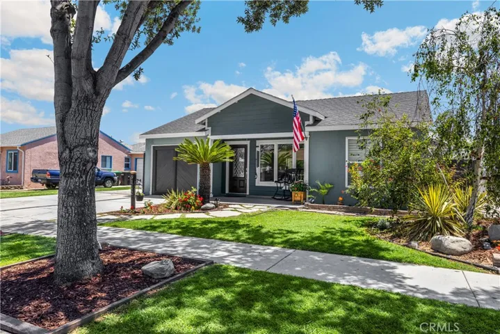 9112 Oak, Bellflower, California 90706