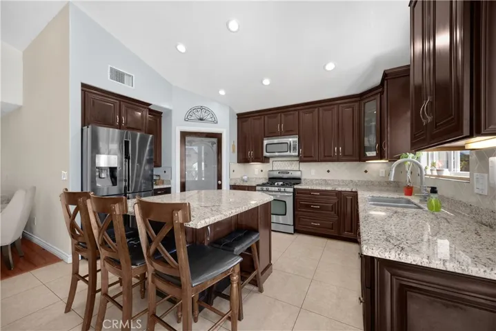 9112 Oak, Bellflower, California 90706