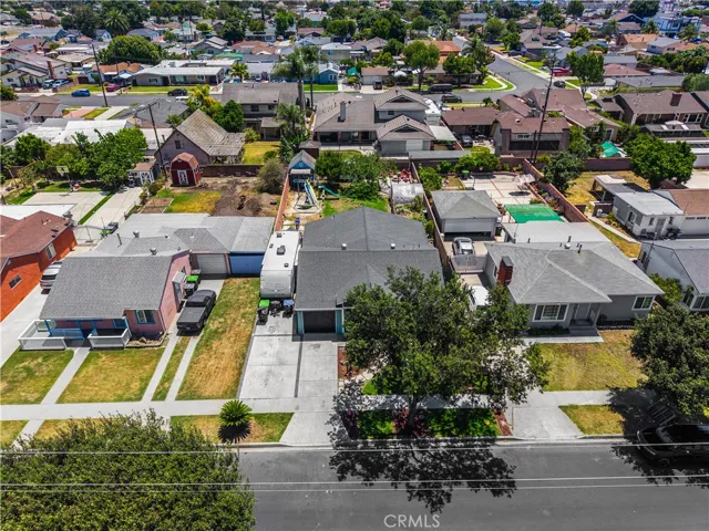 9112 Oak, Bellflower, California 90706