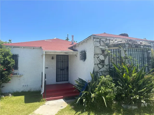 9100 Dalton, Los Angeles, California 90047