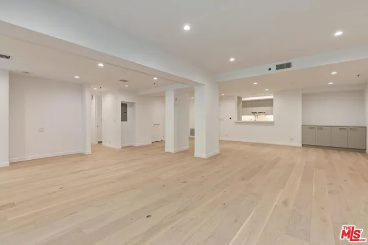 2142 Century Park Lane 102, Los Angeles, California 90067
