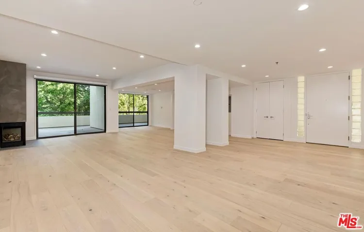 2142 Century Park Lane 102, Los Angeles, California 90067