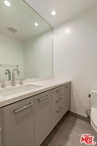 2142 Century Park Lane 102, Los Angeles, California 90067