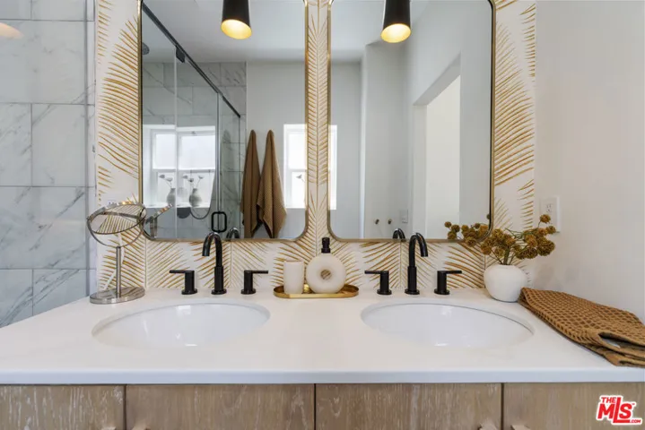 3787 Glenalbyn Drive, Los Angeles, California 90065