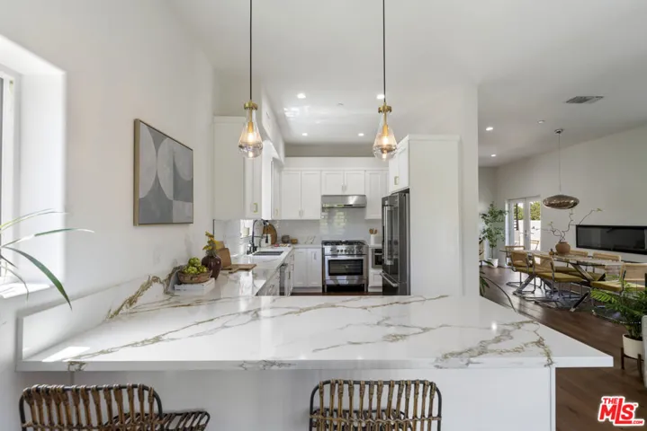 3787 Glenalbyn Drive, Los Angeles, California 90065