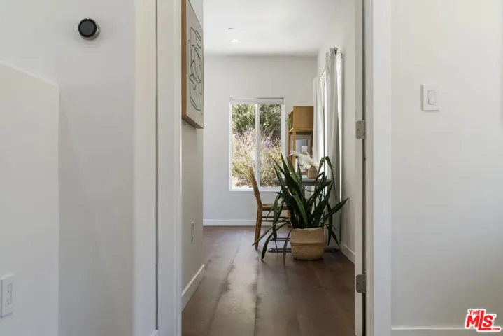 3787 Glenalbyn Drive, Los Angeles, California 90065