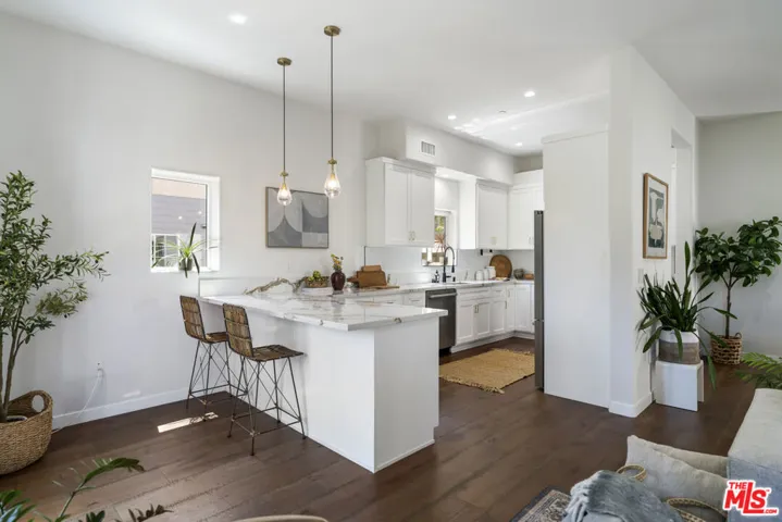3787 Glenalbyn Drive, Los Angeles, California 90065