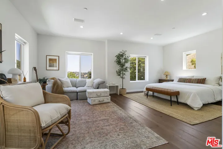 3787 Glenalbyn Drive, Los Angeles, California 90065