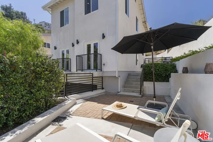 3787 Glenalbyn Drive, Los Angeles, California 90065