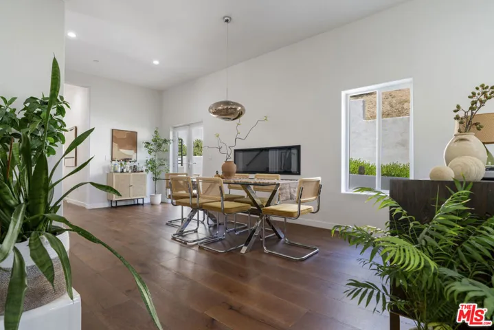 3787 Glenalbyn Drive, Los Angeles, California 90065