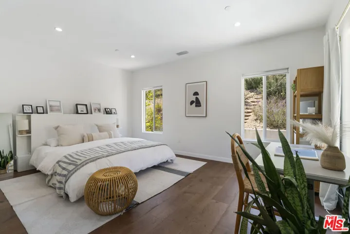 3787 Glenalbyn Drive, Los Angeles, California 90065