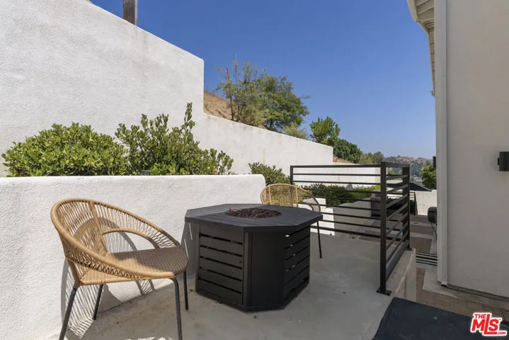 3787 Glenalbyn Drive, Los Angeles, California 90065