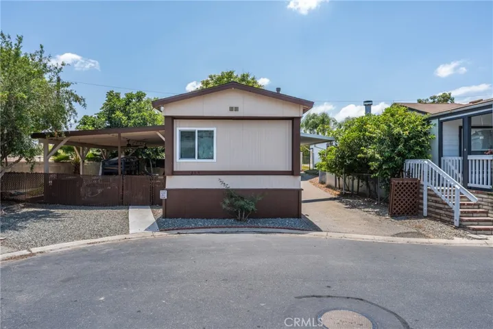 3825 Crestmore 313, Riverside, California 92509