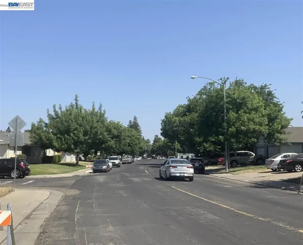 7369 Kelley Drive, Stockton, California 95207-1148