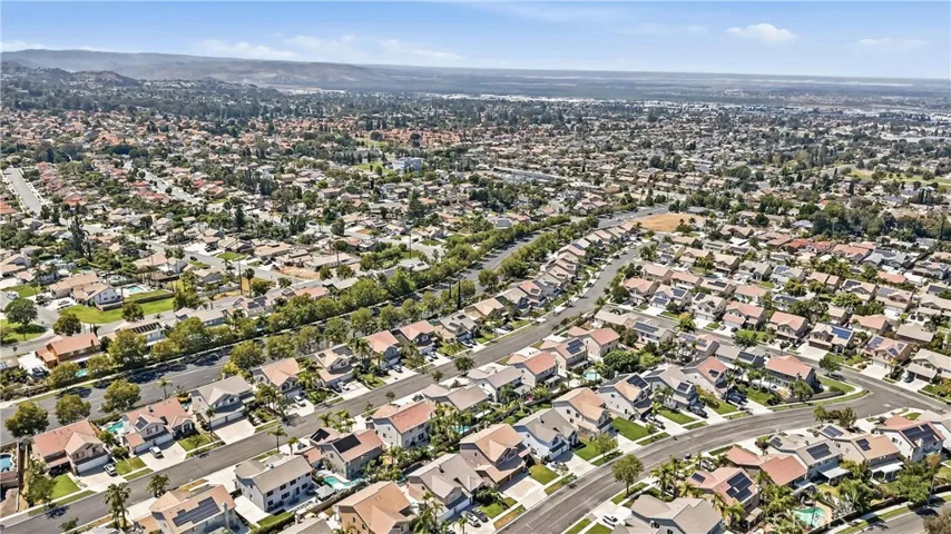 2475 Macbeth, Corona, California 92882