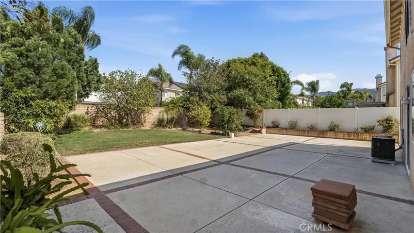 2475 Macbeth, Corona, California 92882