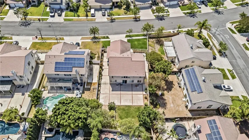 2475 Macbeth, Corona, California 92882