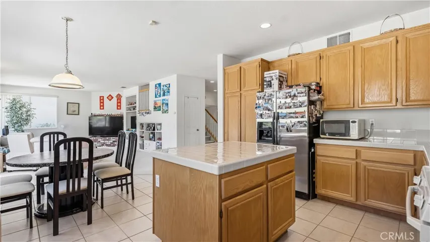 2475 Macbeth, Corona, California 92882