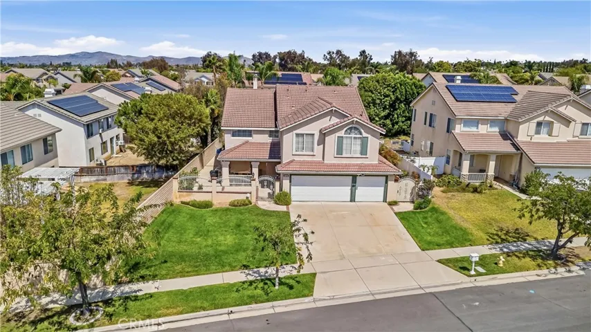 2475 Macbeth, Corona, California 92882