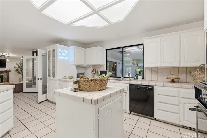 9246 Troxel Rd, Chico, California 95928