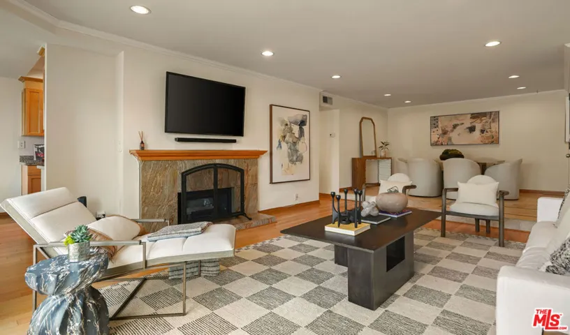 1230 Horn Avenue 201, West Hollywood, California 90069