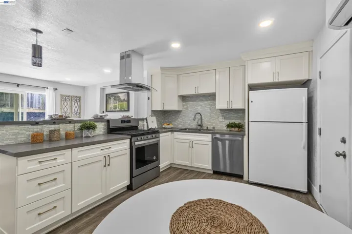 406 Mini Dr, Vallejo, California 94589