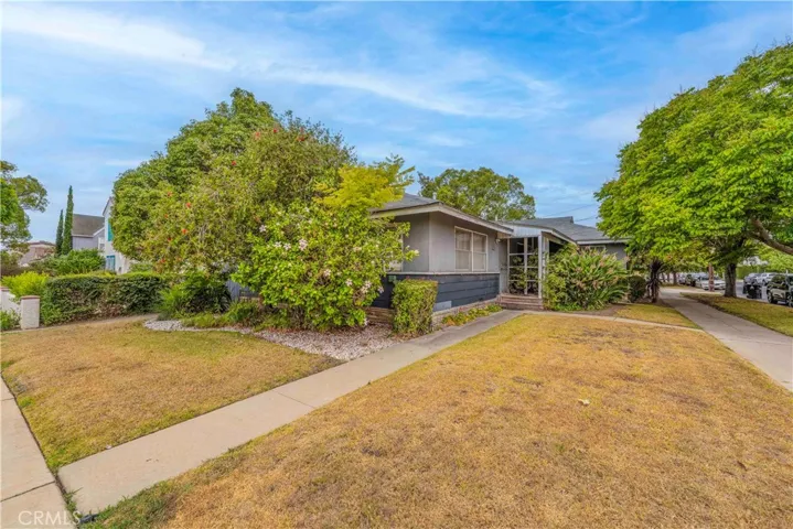 4900 Dockweiler St, Los Angeles, California 90019