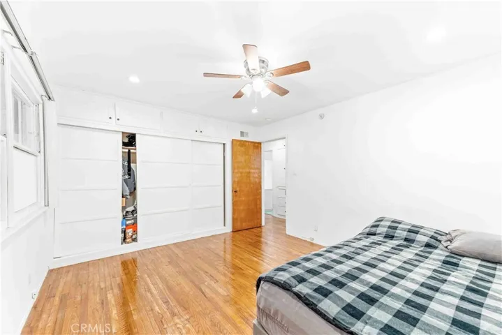 4900 Dockweiler St, Los Angeles, California 90019