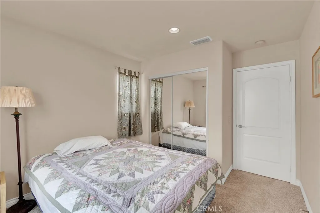 Bedroom 4 - closet