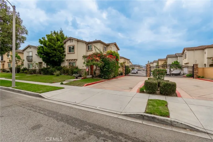 8306 Telegraph, Downey, California 90240