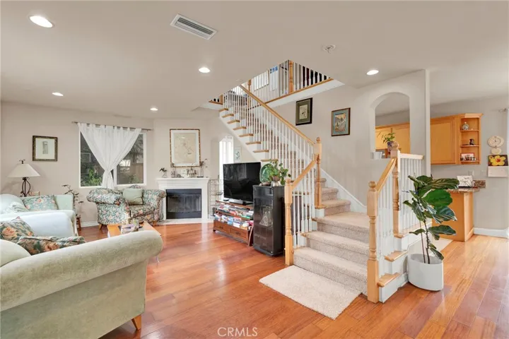 8306 Telegraph, Downey, California 90240