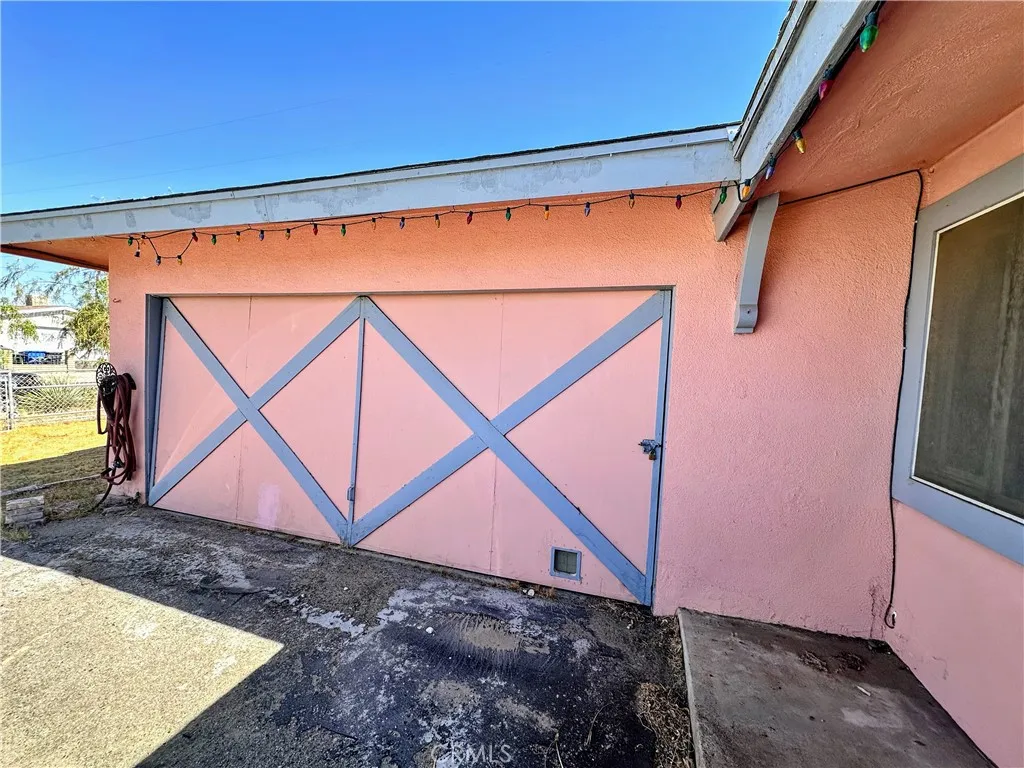 308 Ute, Barstow, California 92311 — photo 4