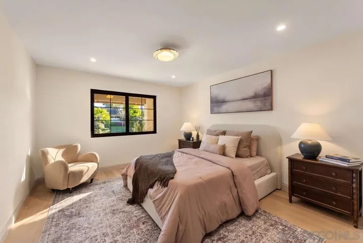 8390 Cliffridge, La Jolla, California 92037