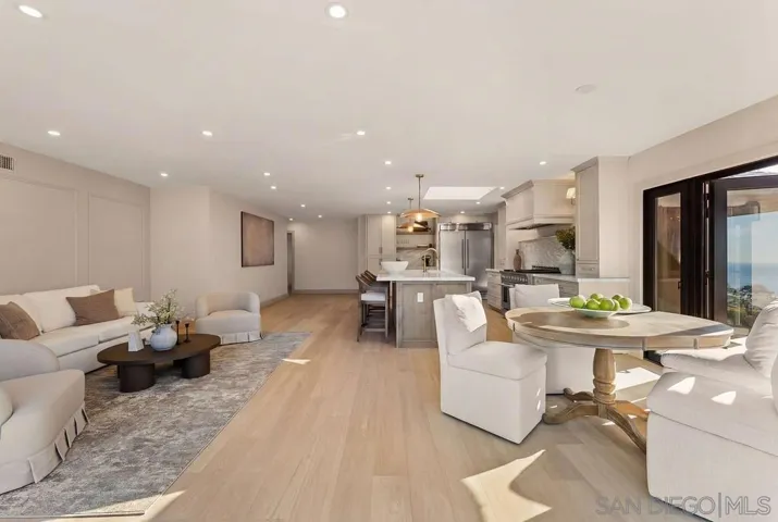 8390 Cliffridge, La Jolla, California 92037