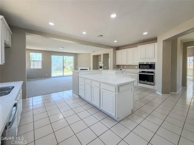6727 Miramar Lane, Palmdale, California 93551