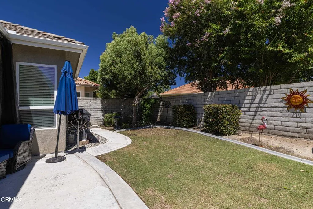 38_back_exterior_3