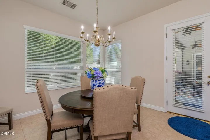 20_dining_room