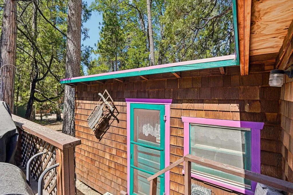 26-web-or-mls-Fern Valley Rd-S0107-026