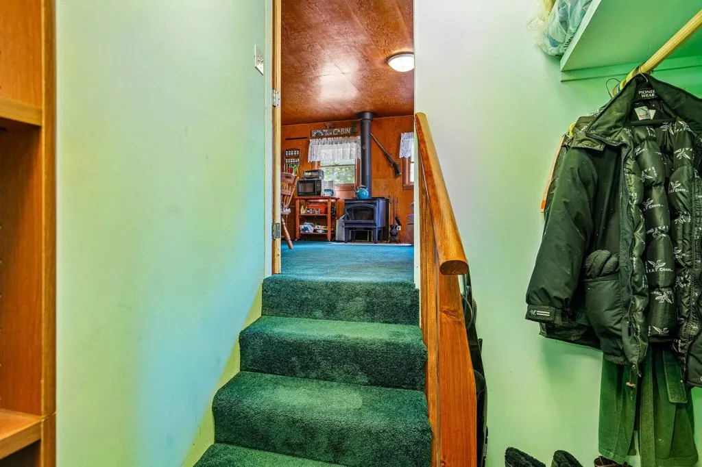 15-web-or-mls-Fern Valley Rd-S0107-007