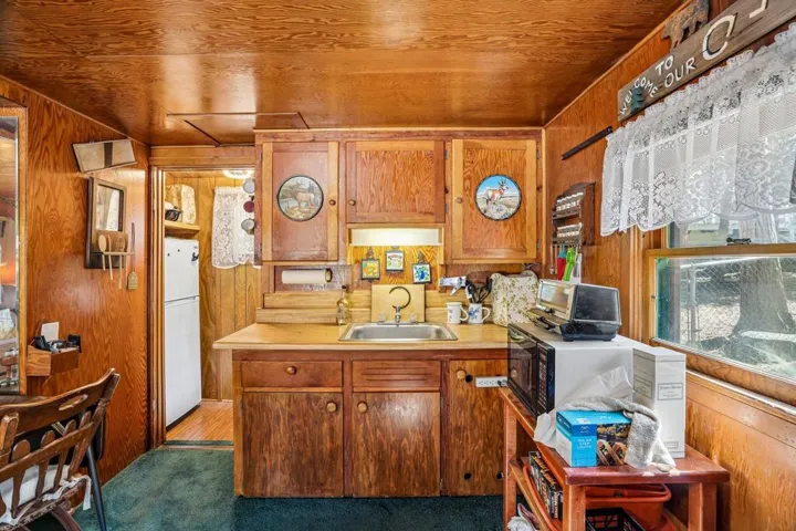 8-web-or-mls-Fern Valley Rd-S0107-014